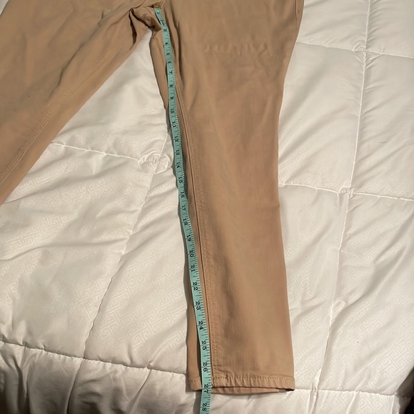 Old navy khaki pants - Picture 2 of 5